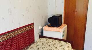 Гостиница Pansionat Kaissa Алушта Двухместный номер эконом-класса с 2 отдельными кроватями-7